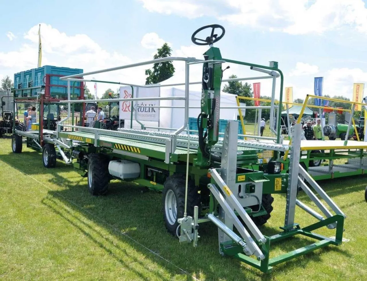 Samojezdna platforma firmy Rosatello