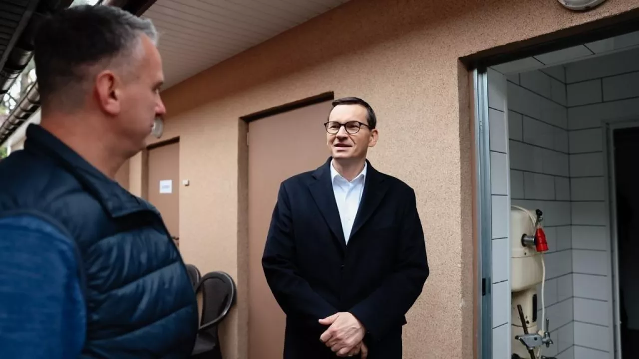 Morawiecki w piekarni walczy z infalcją