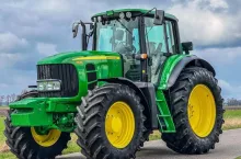 John Deere 7530