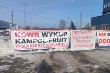 Protest pod zakładem Kampol