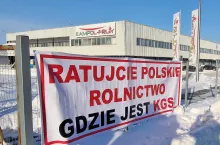 kampol fruit protest