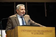 dr Tomasz Lipa podczas swojego wystąpienia na międzynarodowej konferencji sadowniczej zorganizowanej przez TRSK w Lublinie