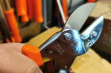 sekator z obrotową rączka