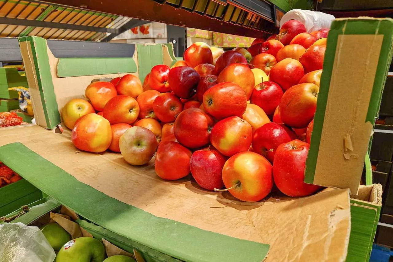 jabłka market
