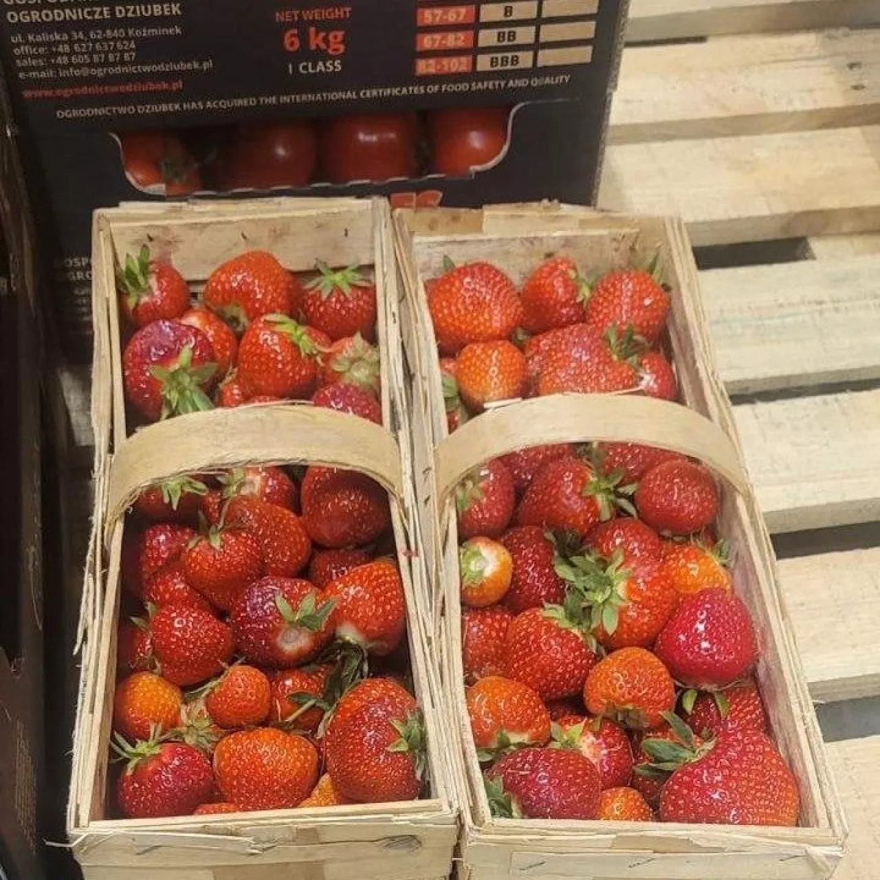 faałszowane truskawki