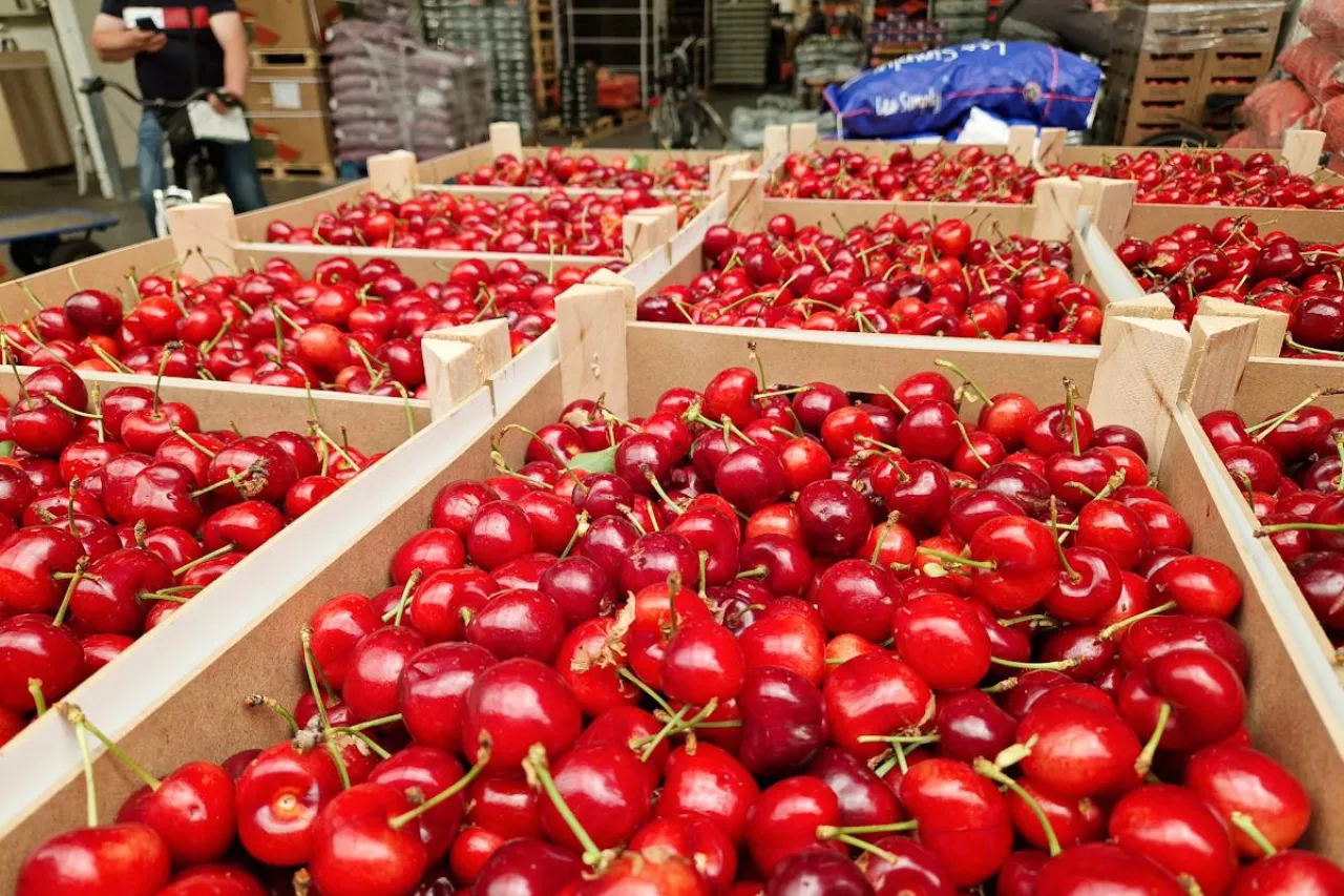 importowane czereśnie