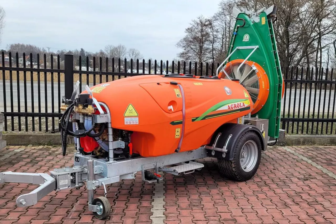 opryskiwacz Agrola