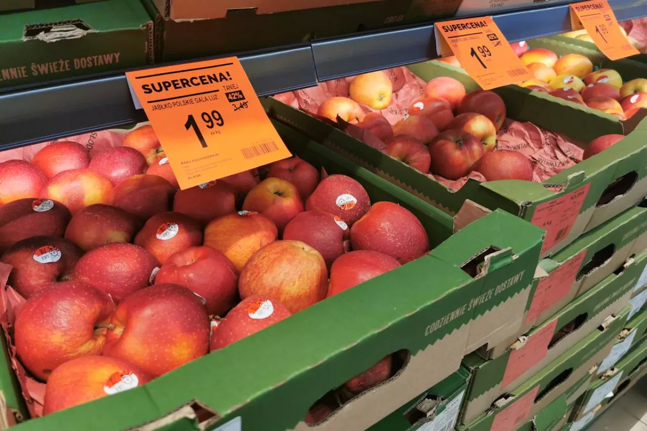 jabłka market