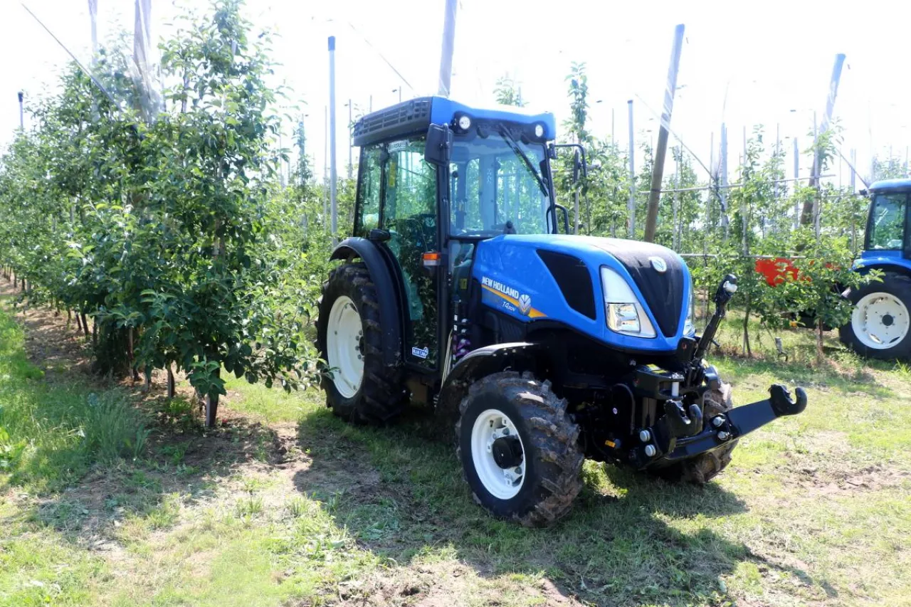ciagnik newholland
