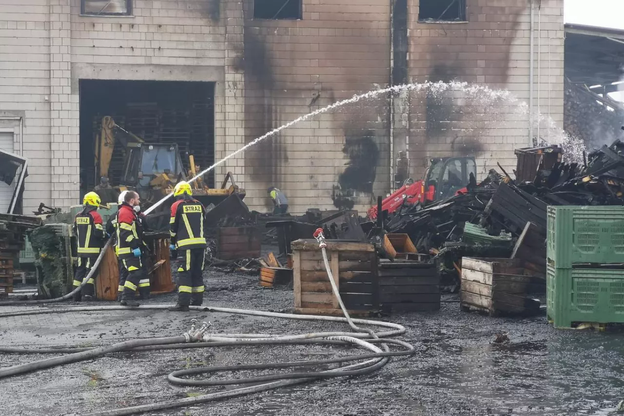 pożar w gospodarstwie sadowniczym