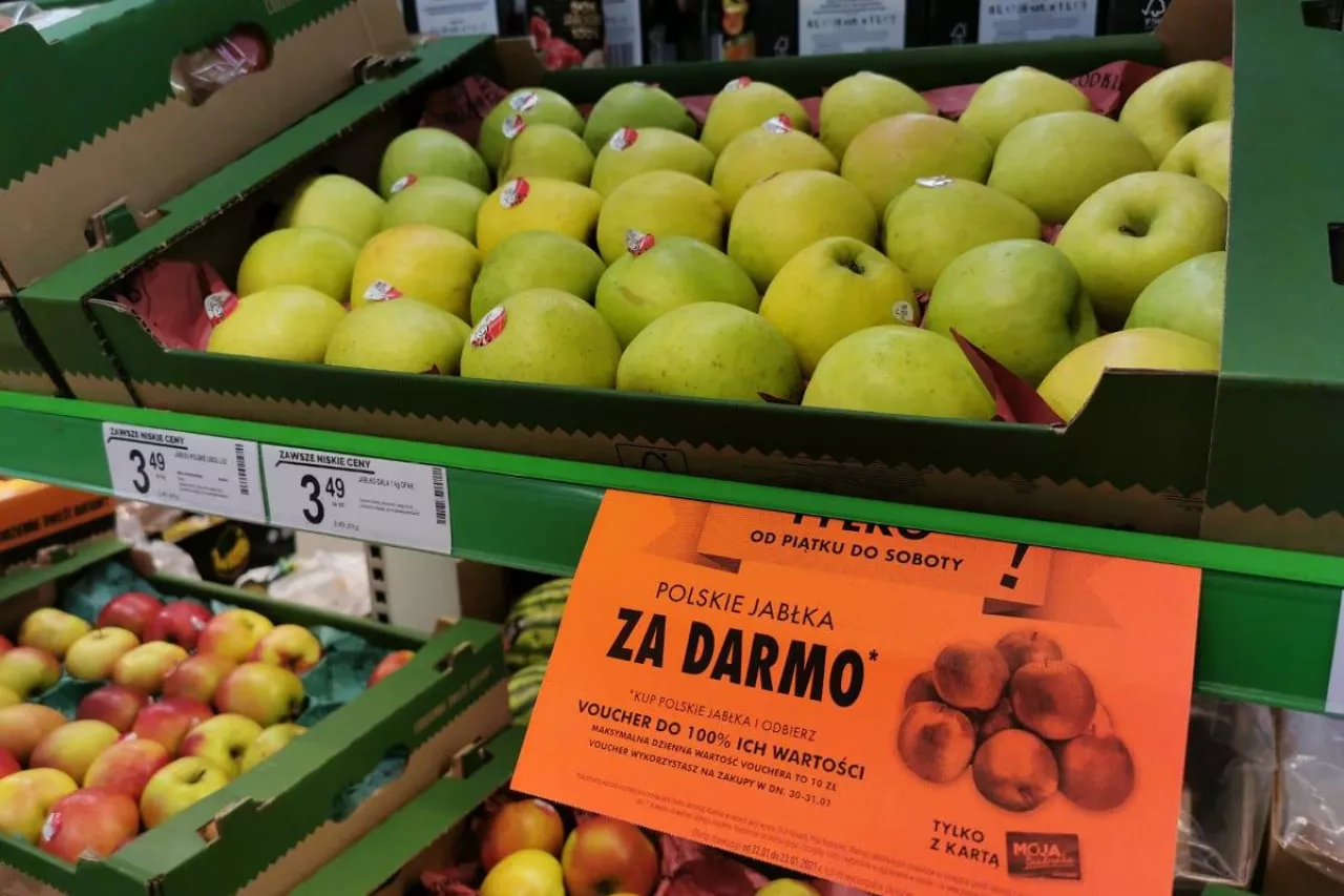 jablka w biedronce będą za darmo