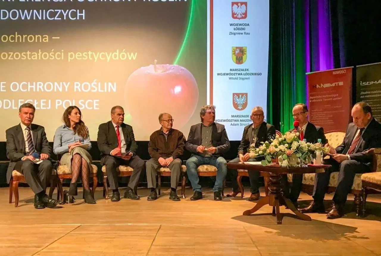 Uczestnicy panelu dyskusyjnego (od lewej): Witold Boguta, Aleksandra Mrowiec, Sławomir Rzeźnicki, Piotr Gościło, Piotr Korczak, Jacek Szpytna, prowadzący, Mirosław Korzeniowski