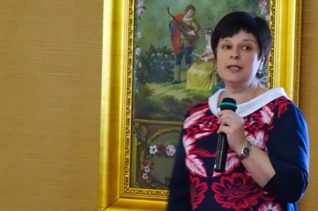 Dr Agata Broniarek-Niemiec