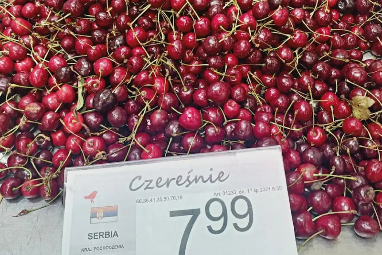 czereśnie z importu