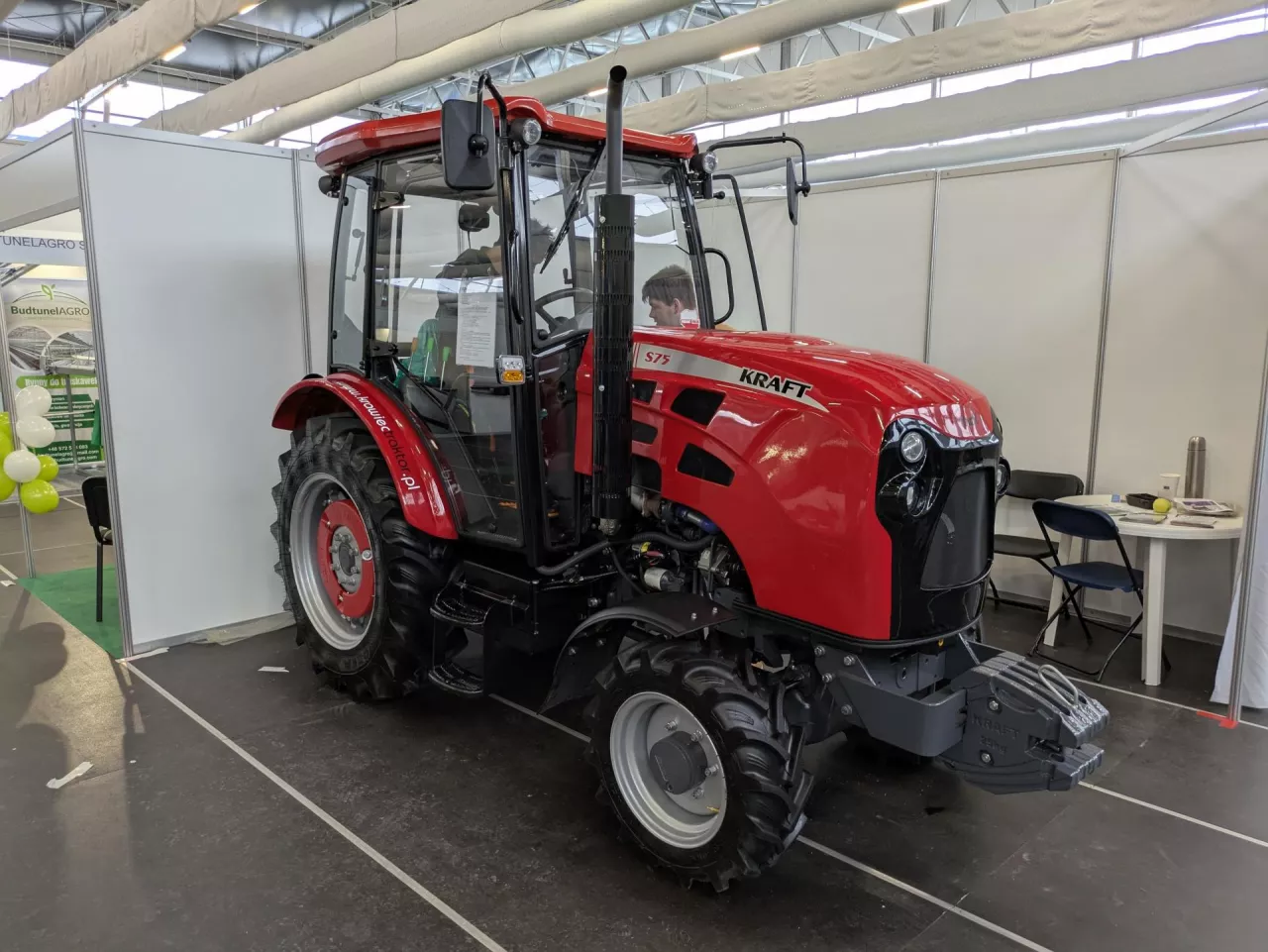 Kraft - ciągnik sadowniczy
