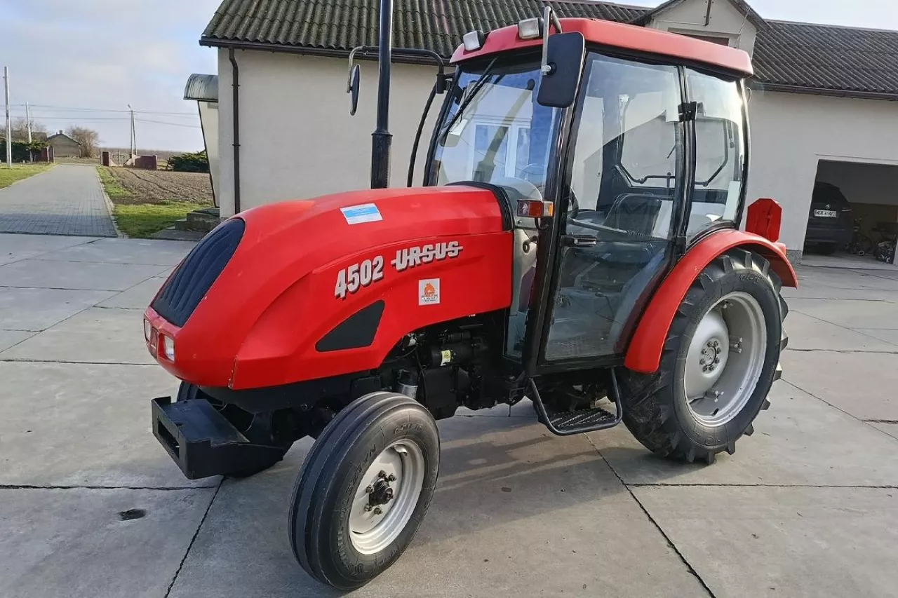 633228